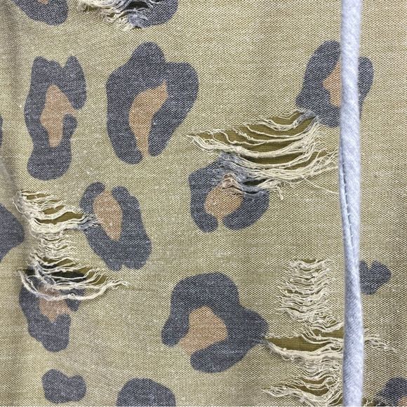 Mon Ami Hooded Leopard Distressed Long Sleeve Shirt Size Small - Picture 3 of 8